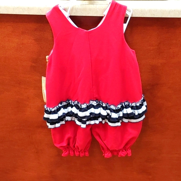 La Jenns girls size 2 Christmas romper - Picture 3 of 4